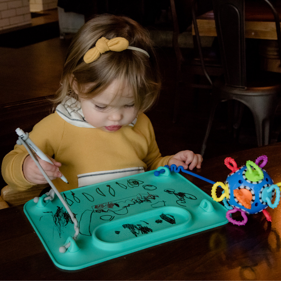 Silicone Mat with Toy Straps